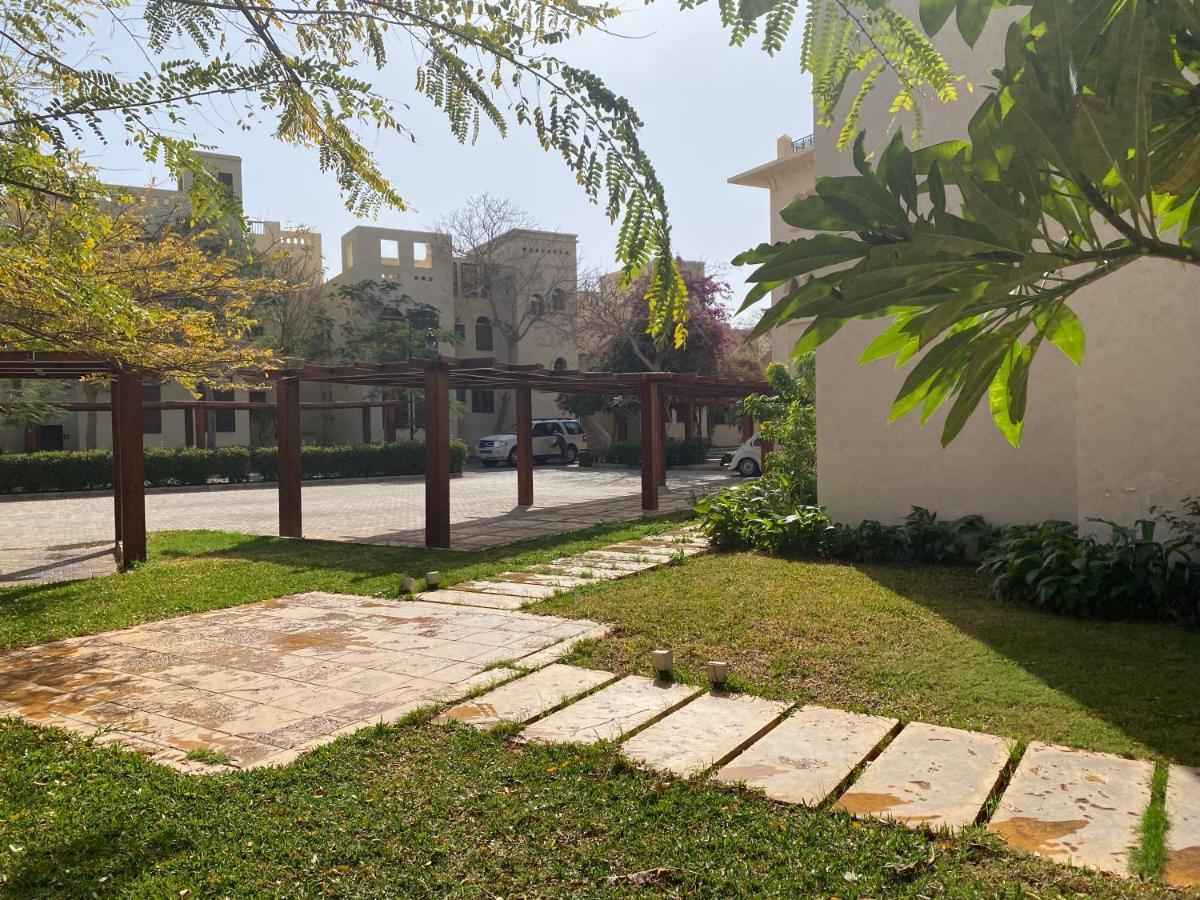 Talabay Cosy 3 Bedroom Apartment *